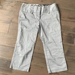 GUESS grey cropped dress pants